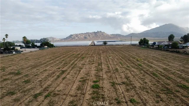 a view of outdoor space with city view