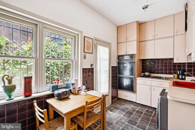 $499,000 | 2137 Cypress Street, Philadelphia, PA 19103