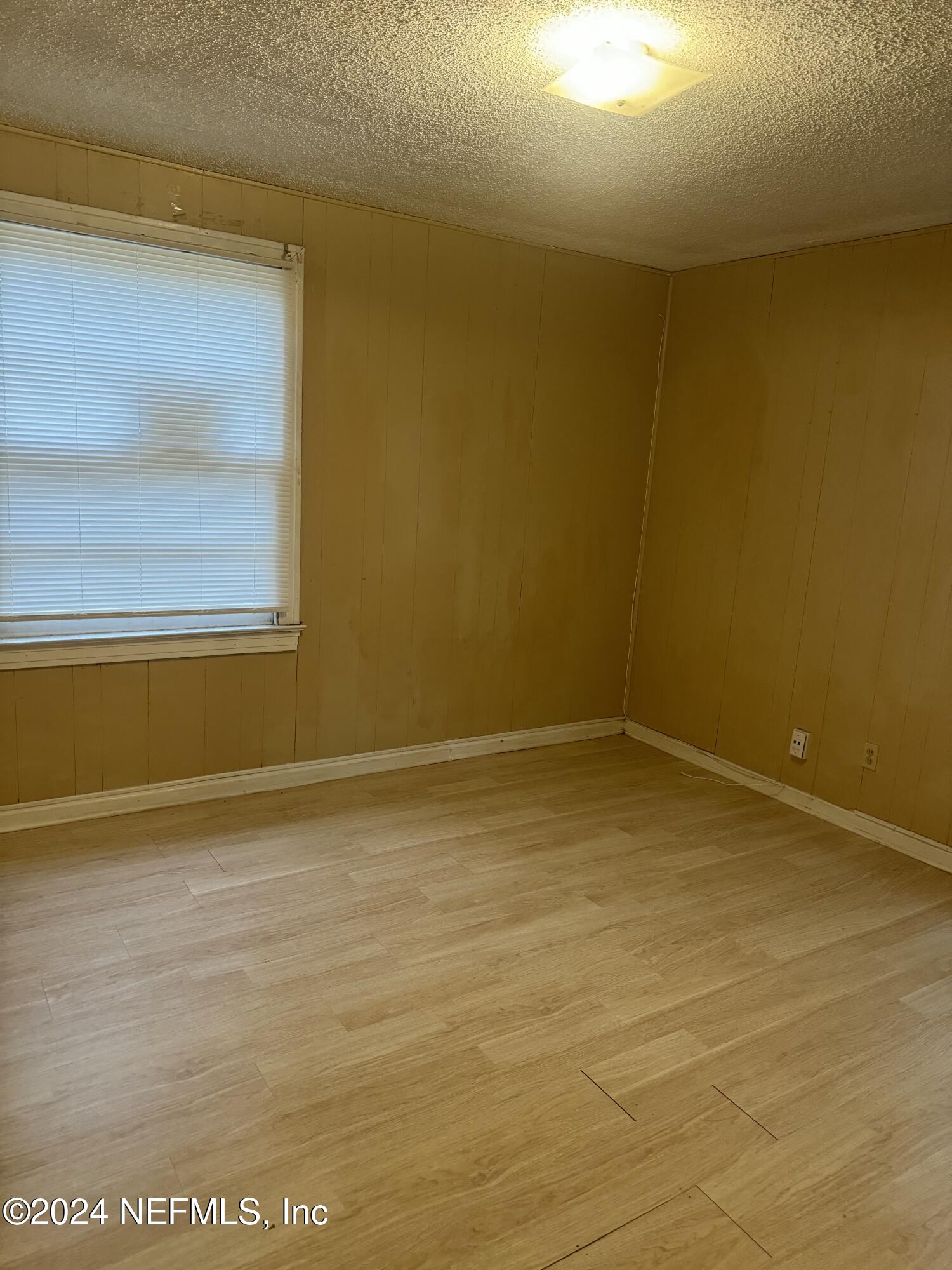 822 Saranac Street Jacksonville, FL 32254 - Photo 2 of 17 a view of empty room