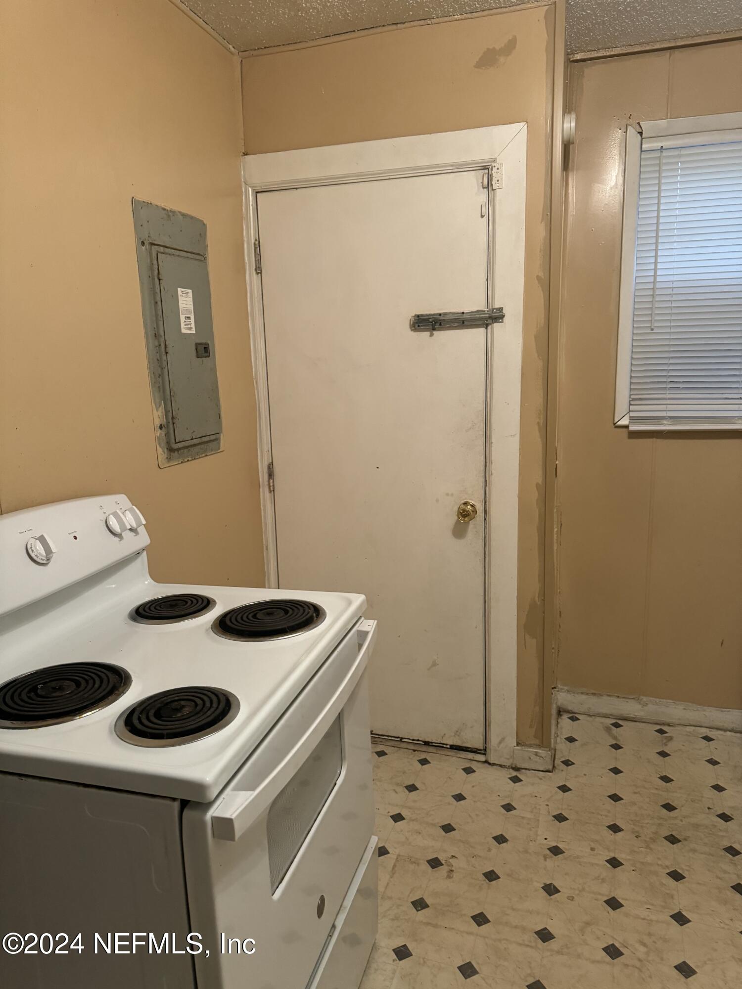 822 Saranac Street Jacksonville, FL 32254 - Photo 8 of 17 a bathroom with a sink a toilet and shower