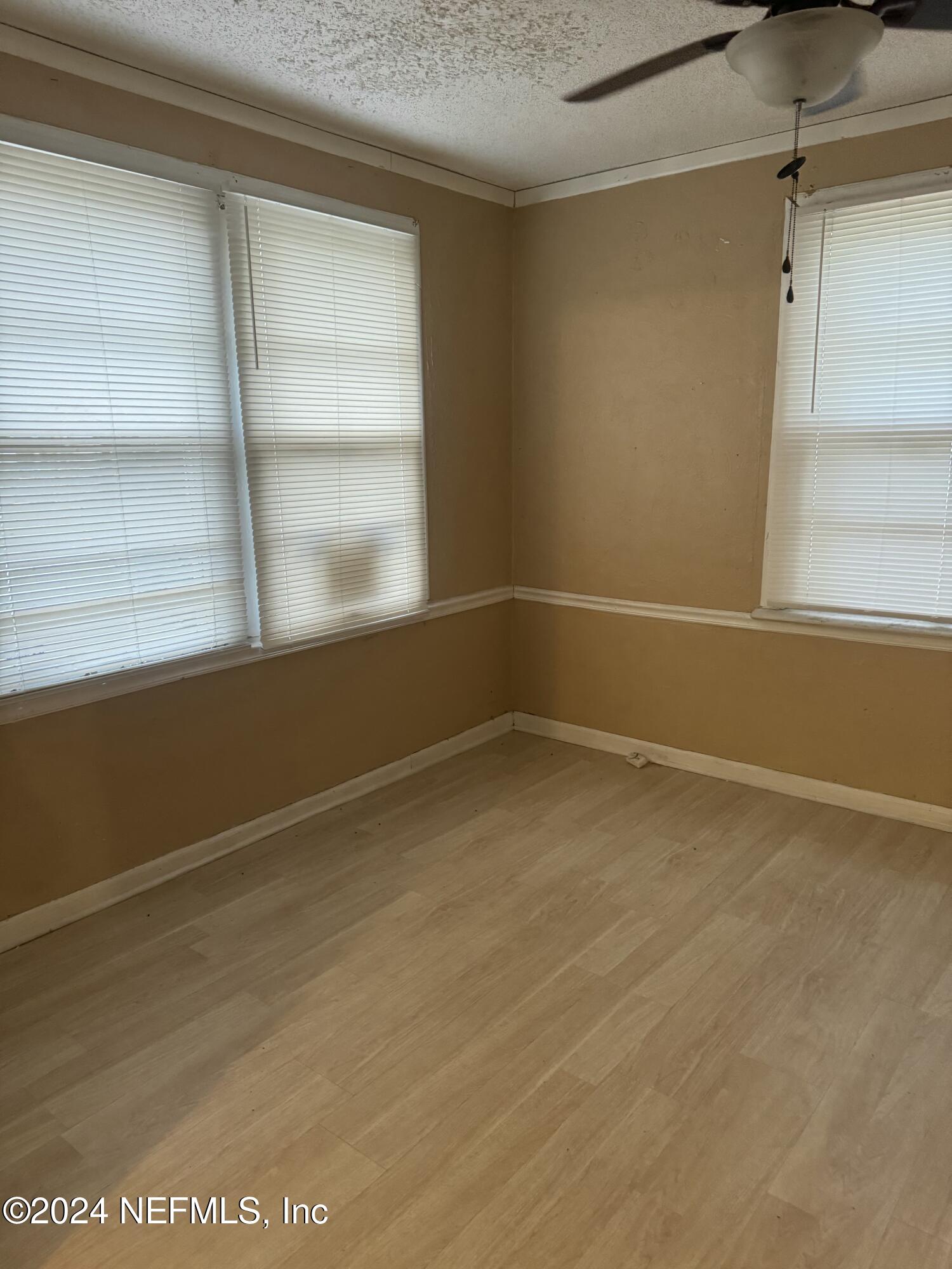 822 Saranac Street Jacksonville, FL 32254 - Photo 10 of 17 a view of an empty room