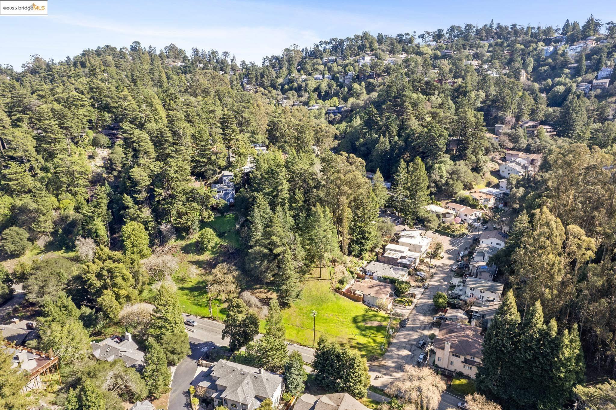 6658 Shepherd Canyon Road Oakland, CA 94611 - Photo 13 of 19 view of a city