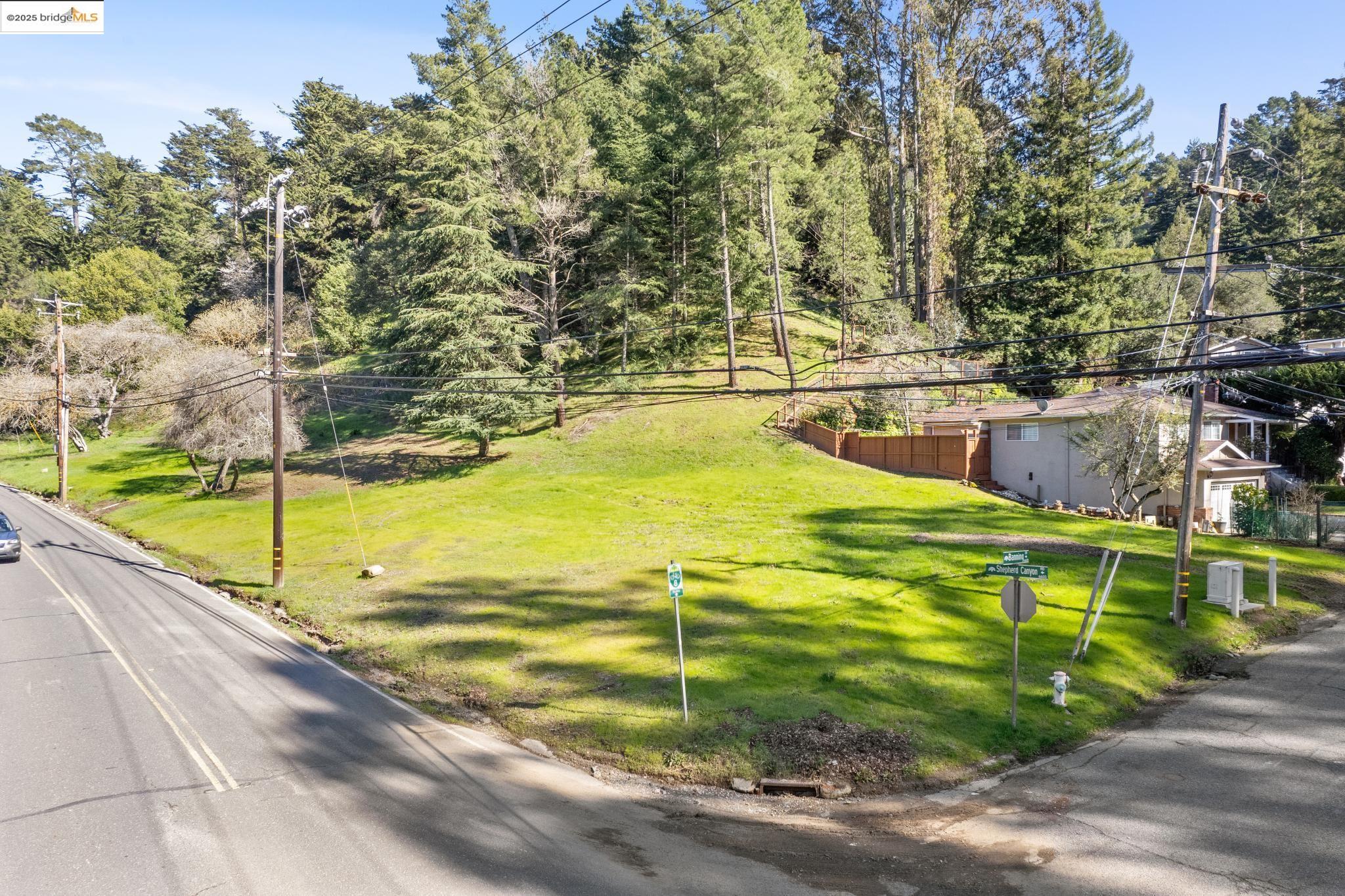 6658 Shepherd Canyon Road Oakland, CA 94611 - Photo 2 of 19 a view of a swimming pool with a patio