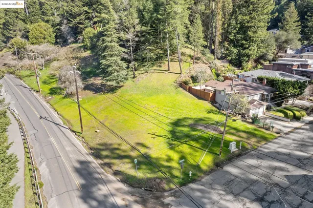 a view of a swimming pool