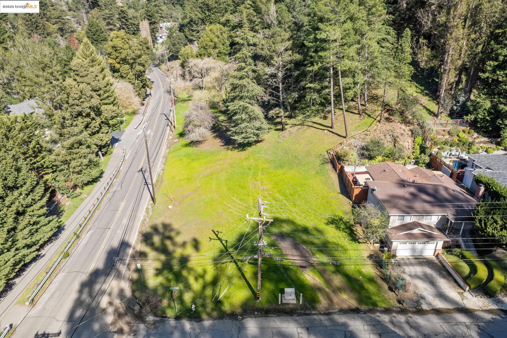 6658 Shepherd Canyon Road Oakland, CA 94611 - Photo 5 of 19