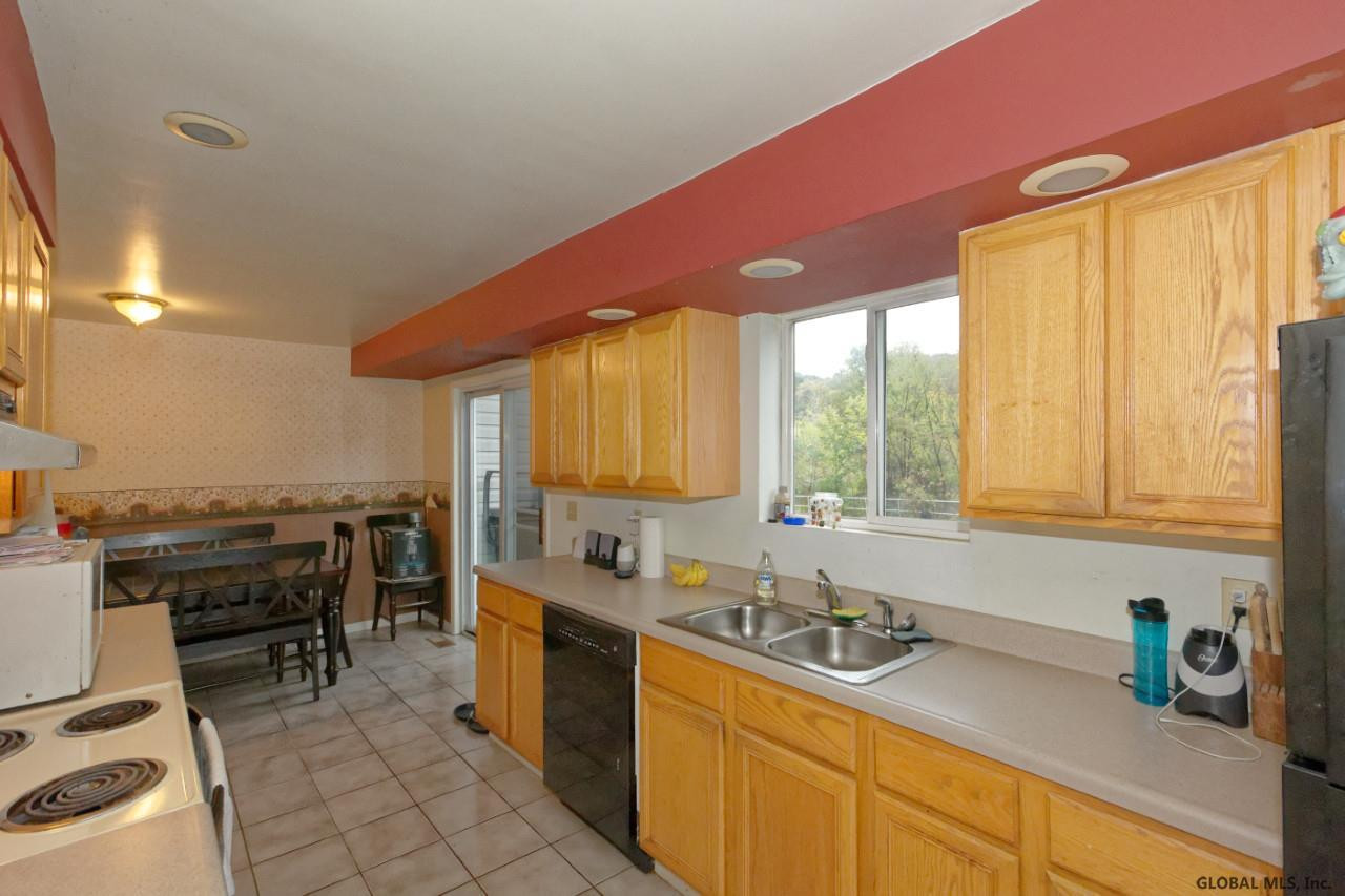 88 New Turnpike Road Troy, NY 12182 - Photo 24 of 40 Photo 24