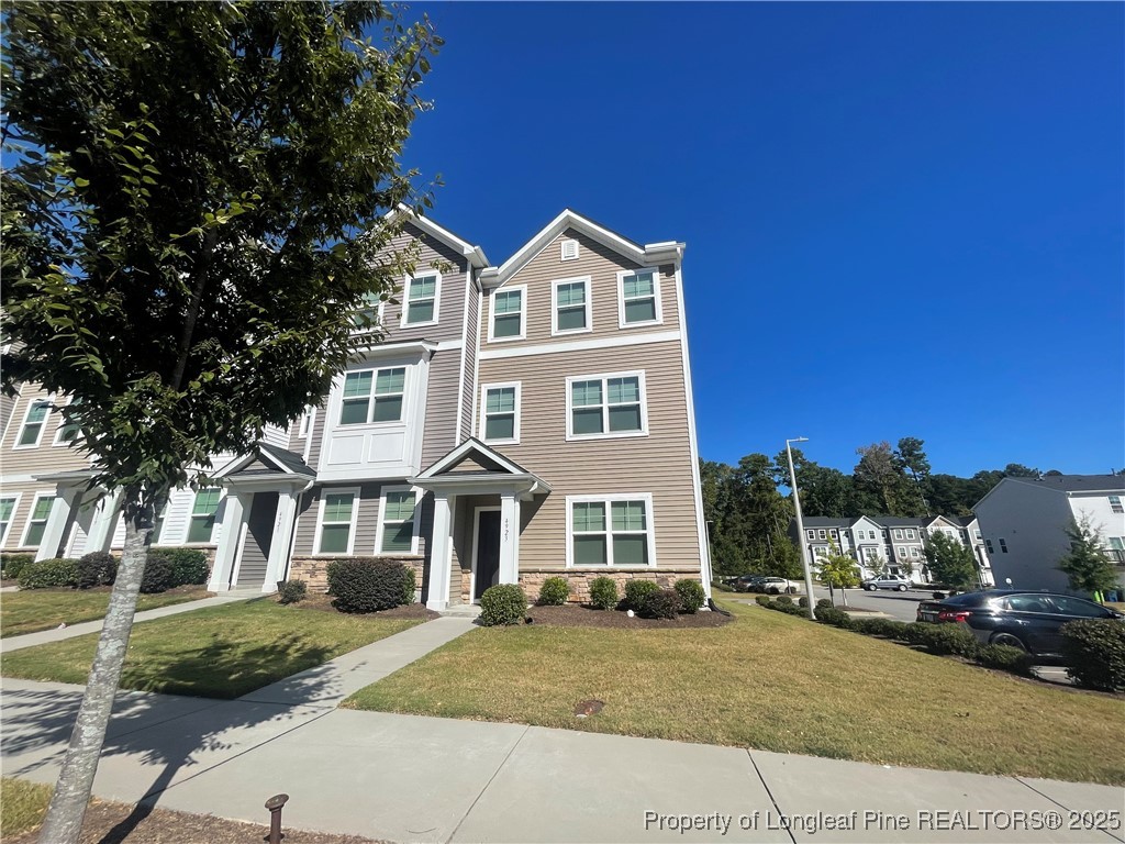 4923 Southern Magnolia Drive Raleigh, NC 27604 - Photo 2 of 20