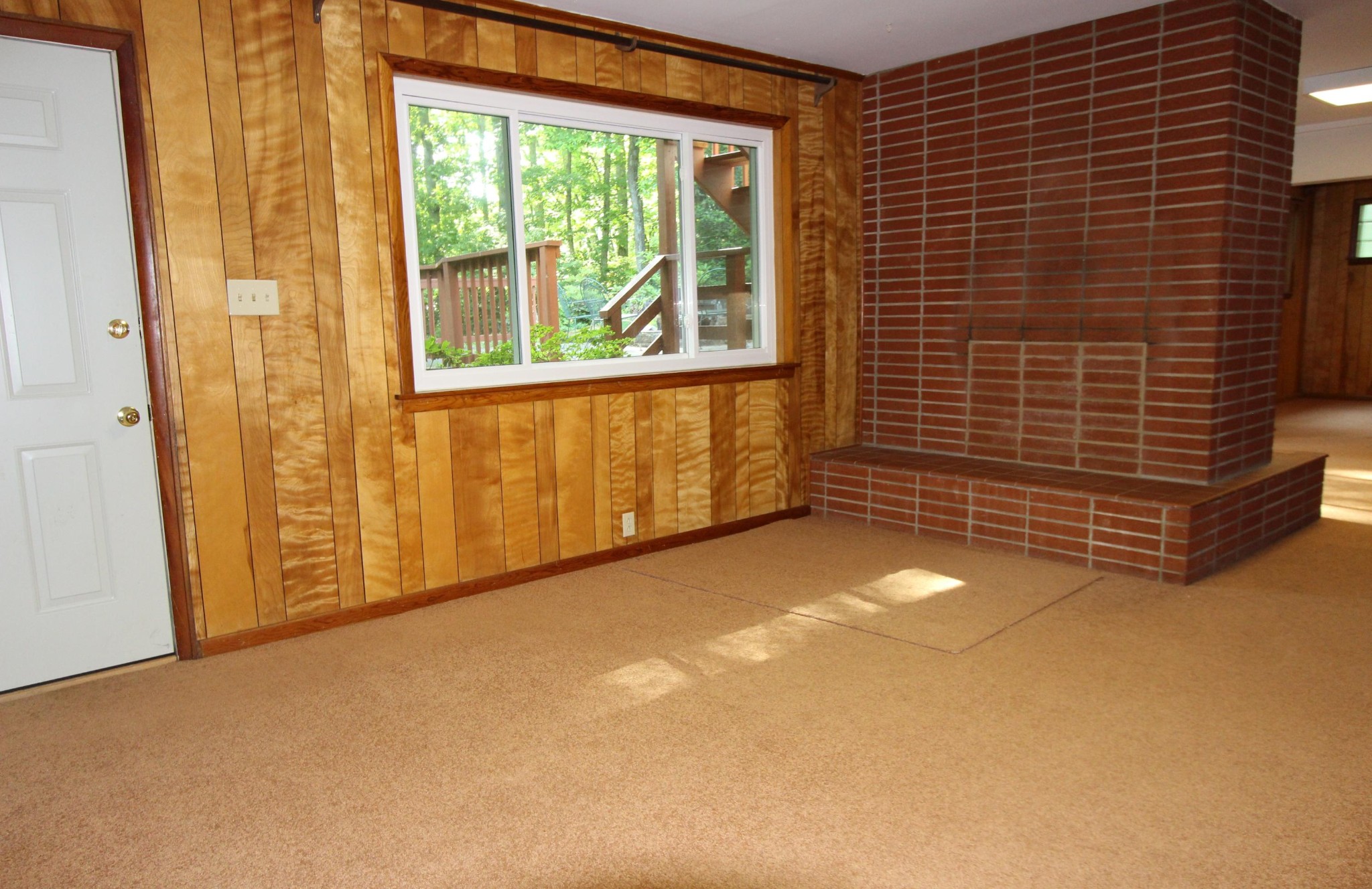 133 North Seneca Road Oak Ridge, TN 37830 - Photo 30 of 35 a view of an empty room with windows