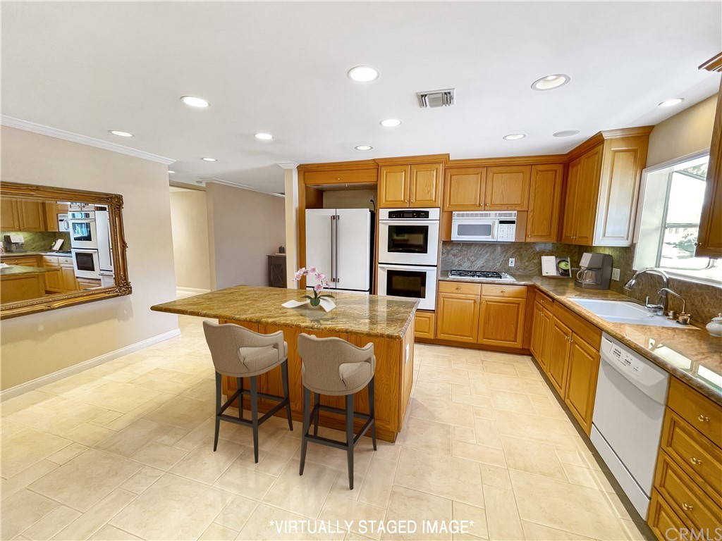 601 North Valley Street Burbank, CA 91505 - Photo 7 of 32