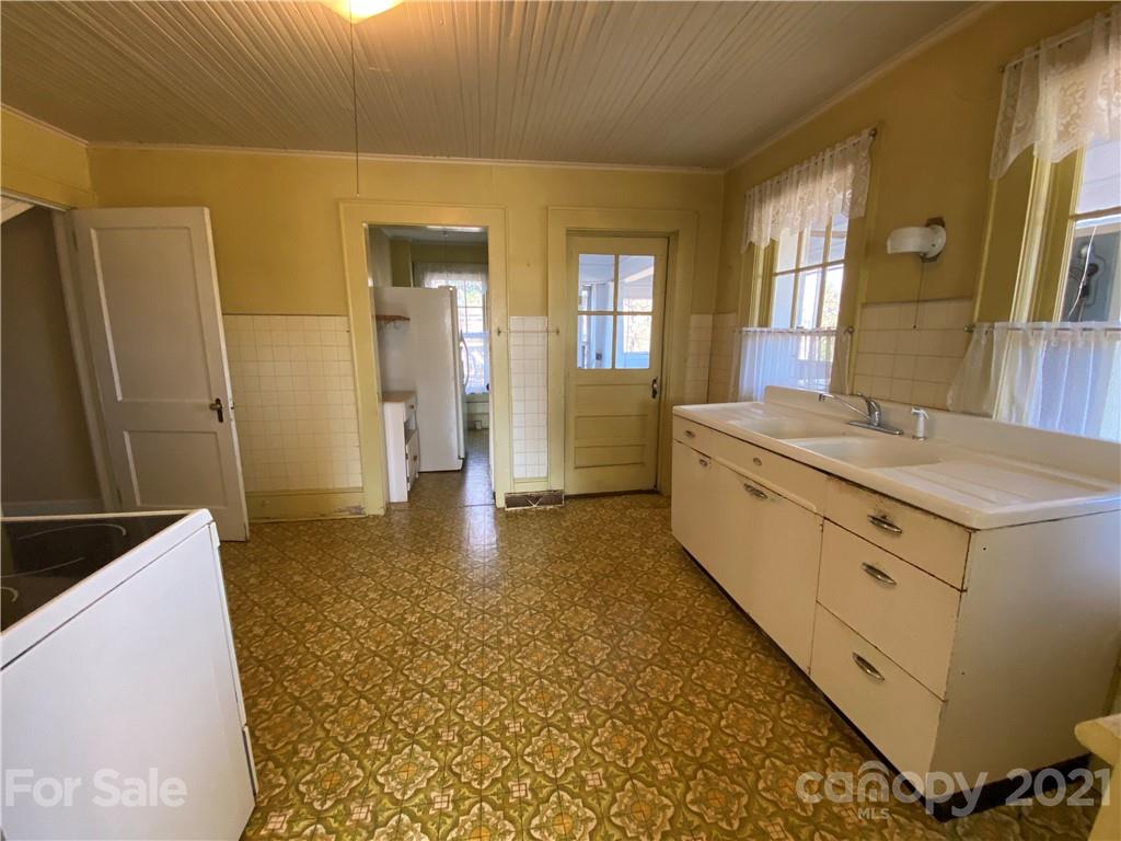 372 Horseshoe Bend Road Hudson, NC 28638 - Photo 23 of 30 Gallery Image 23