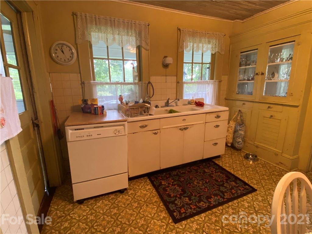 372 Horseshoe Bend Road Hudson, NC 28638 - Photo 7 of 30 Gallery Image 7