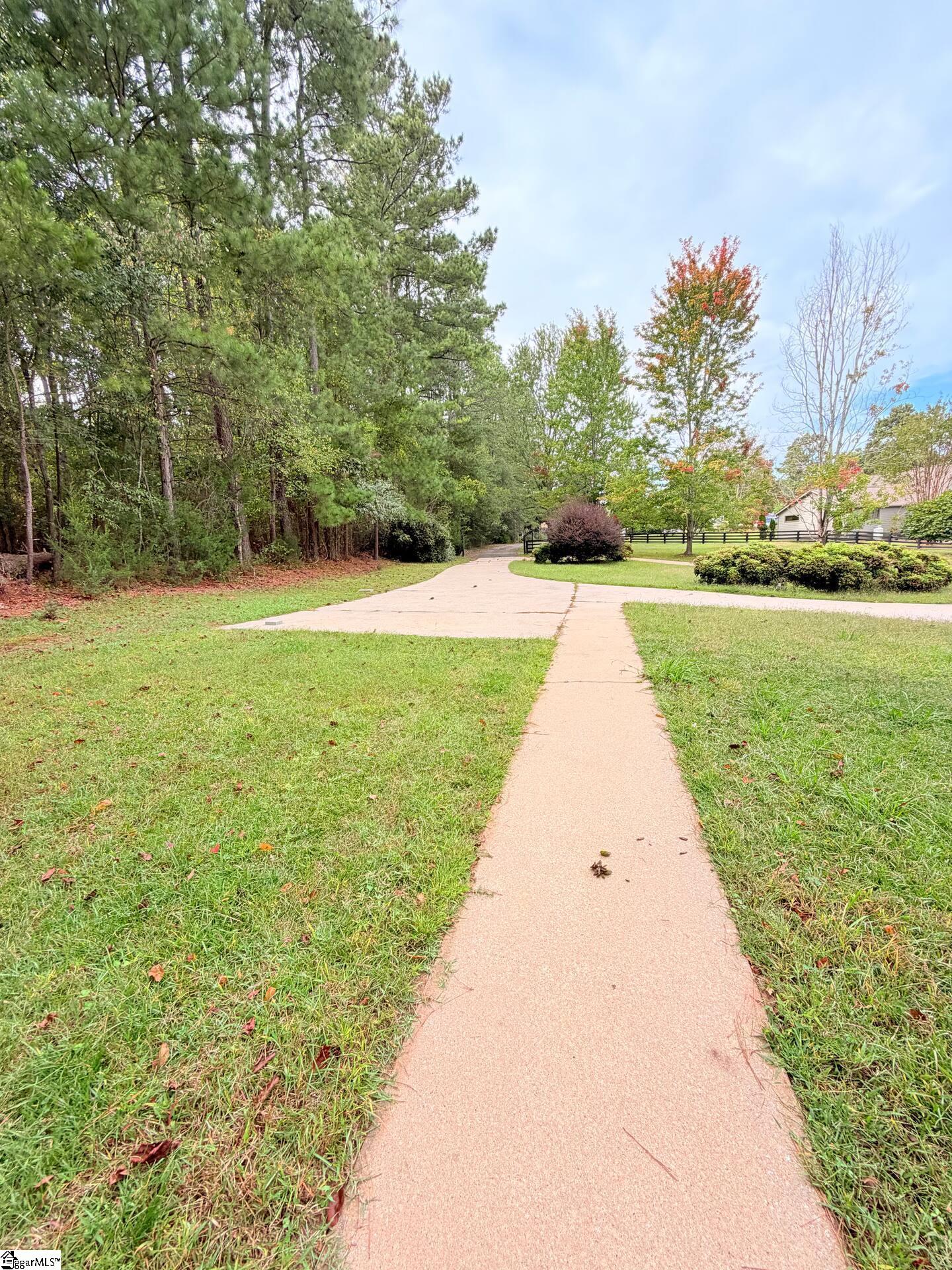 129 Sunset Point Road Anderson, SC 29626 - Photo 36 of 44