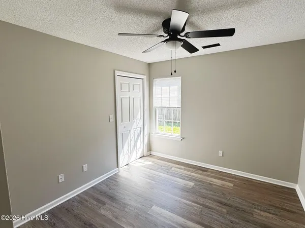 $2,150 | 809 Tisbury Lane, Wilmington, NC 28412
