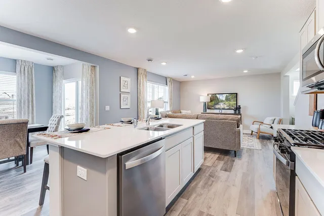 $399,990 | 19375 137th Avenue North, Rogers, MN 55374