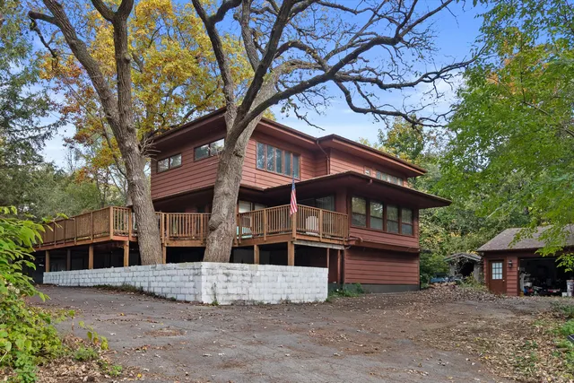 $575,000 | W351-s10308 W351-s10308 Tuohy Road, Eagle, WI 53119