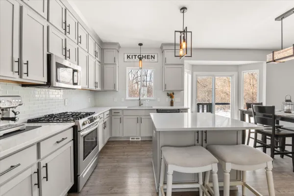 $399,900 | 535 Falcon Drive, Dundee, MI 48131