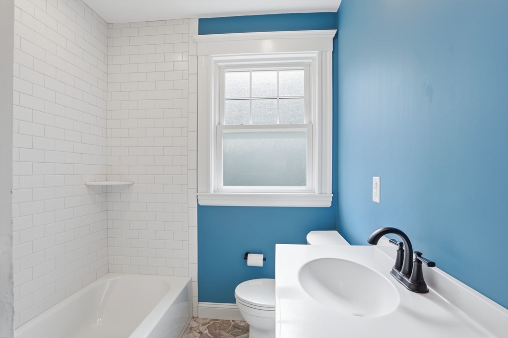 23 Rindge Avenue, Unit 1 Cambridge, MA 02140 - Photo 24 of 32