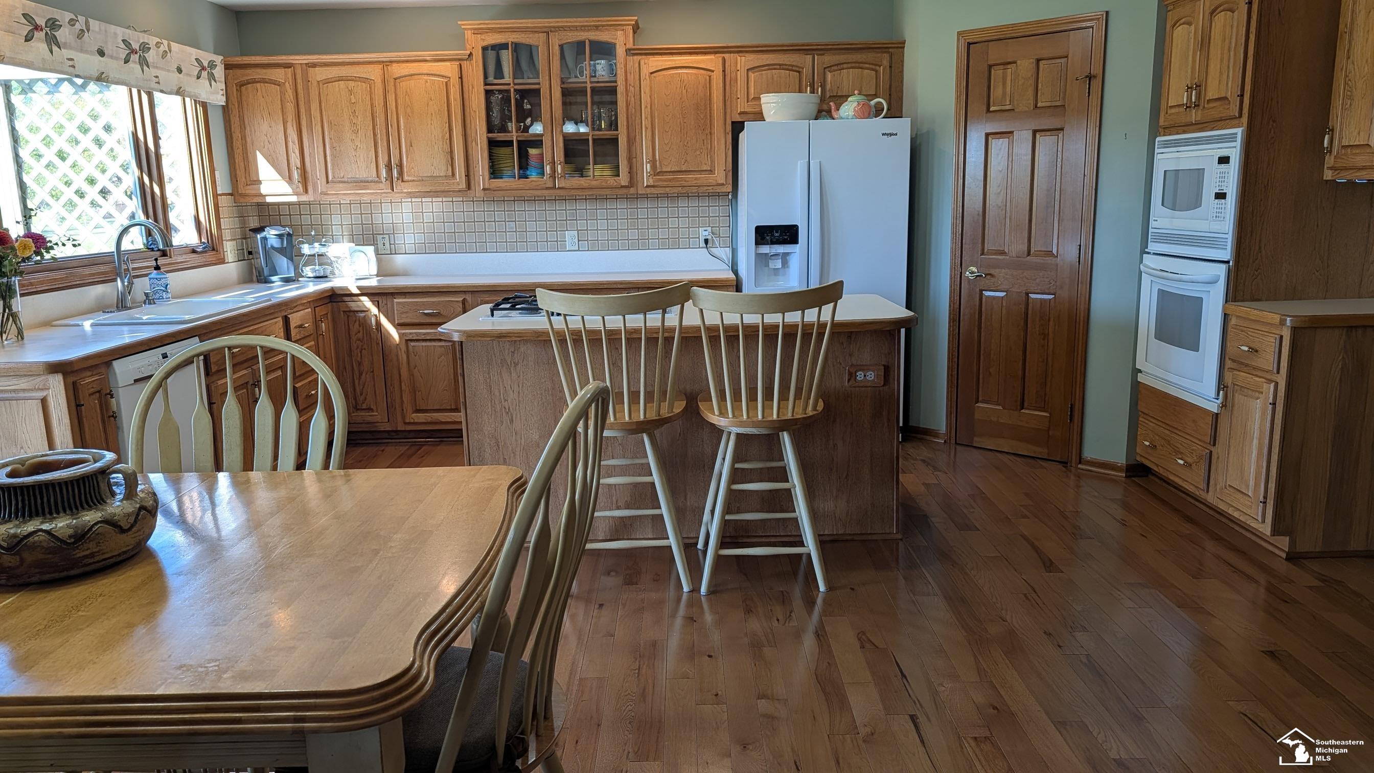 2583 Vivian Road Monroe, MI 48162 - Photo 14 of 40 50191192-e1802252-0c56-4fe4-bb87-1a8ae08bc4cf.JPG