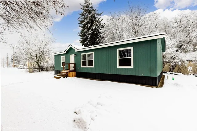 $325,000 | 718 1st Street, Newport, WA 99156