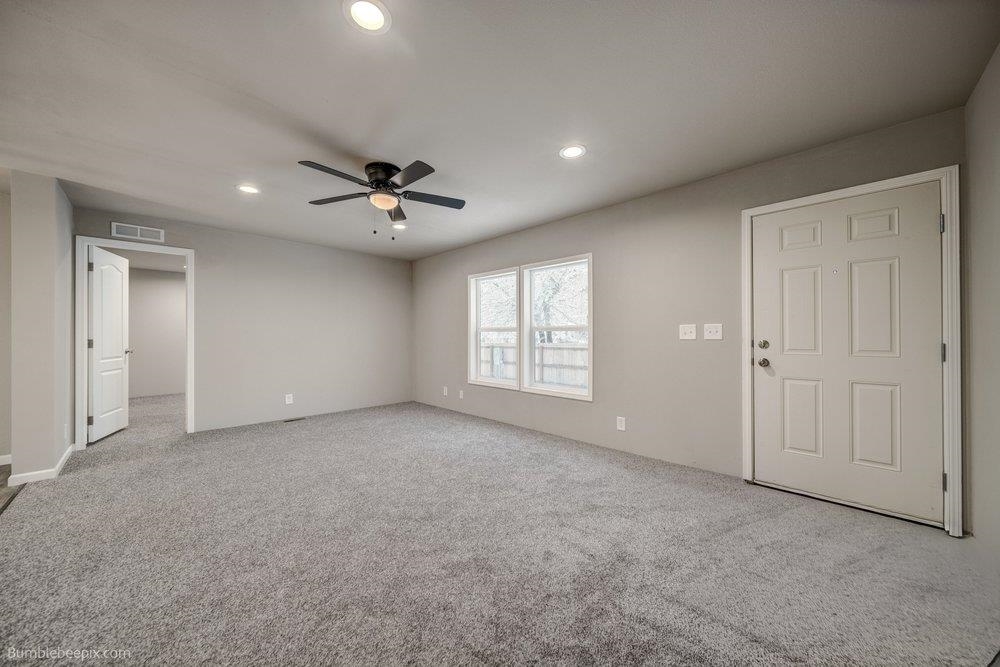 718 1st Street Newport, WA 99156 - Photo 9 of 28