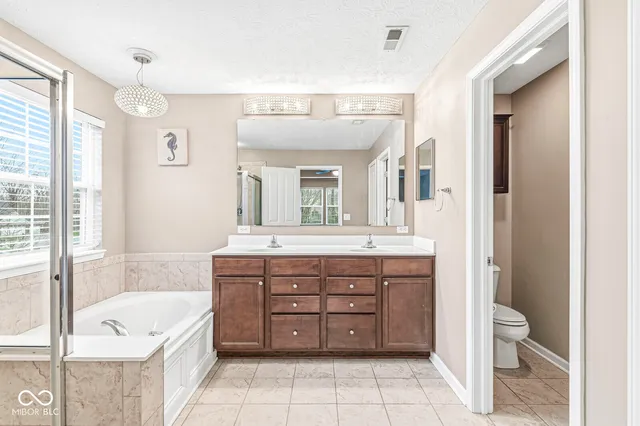 $475,000 | 5213 McKellips Court, Plainfield, IN 46168