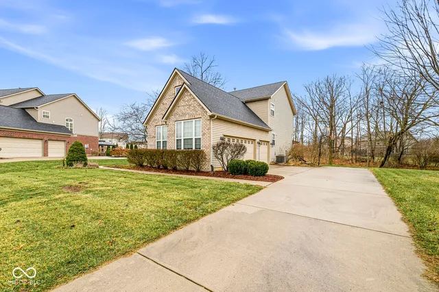 $475,000 | 5213 McKellips Court, Plainfield, IN 46168