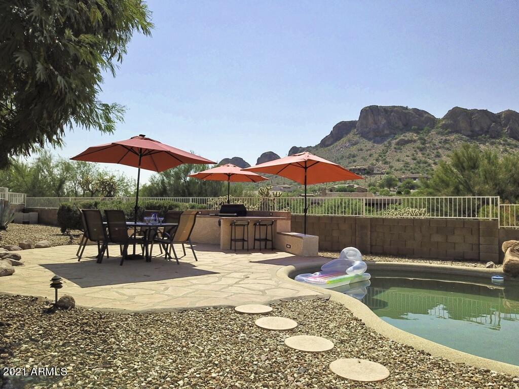 4822 South Rimrock Loop Gold Canyon, AZ 85118 - Photo 42 of 50 Entertaining Area