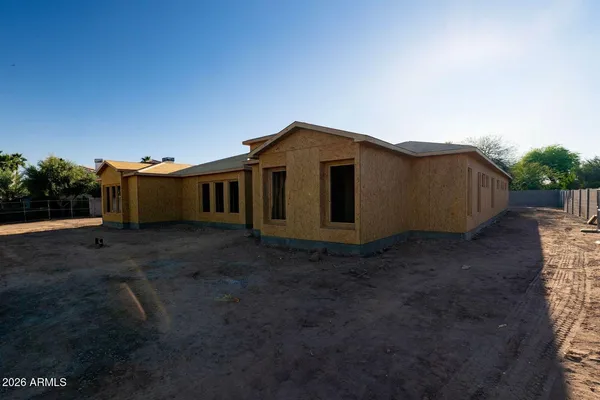 $2,799,900 | 5620 South Gemstone Drive, Chandler, AZ 85249