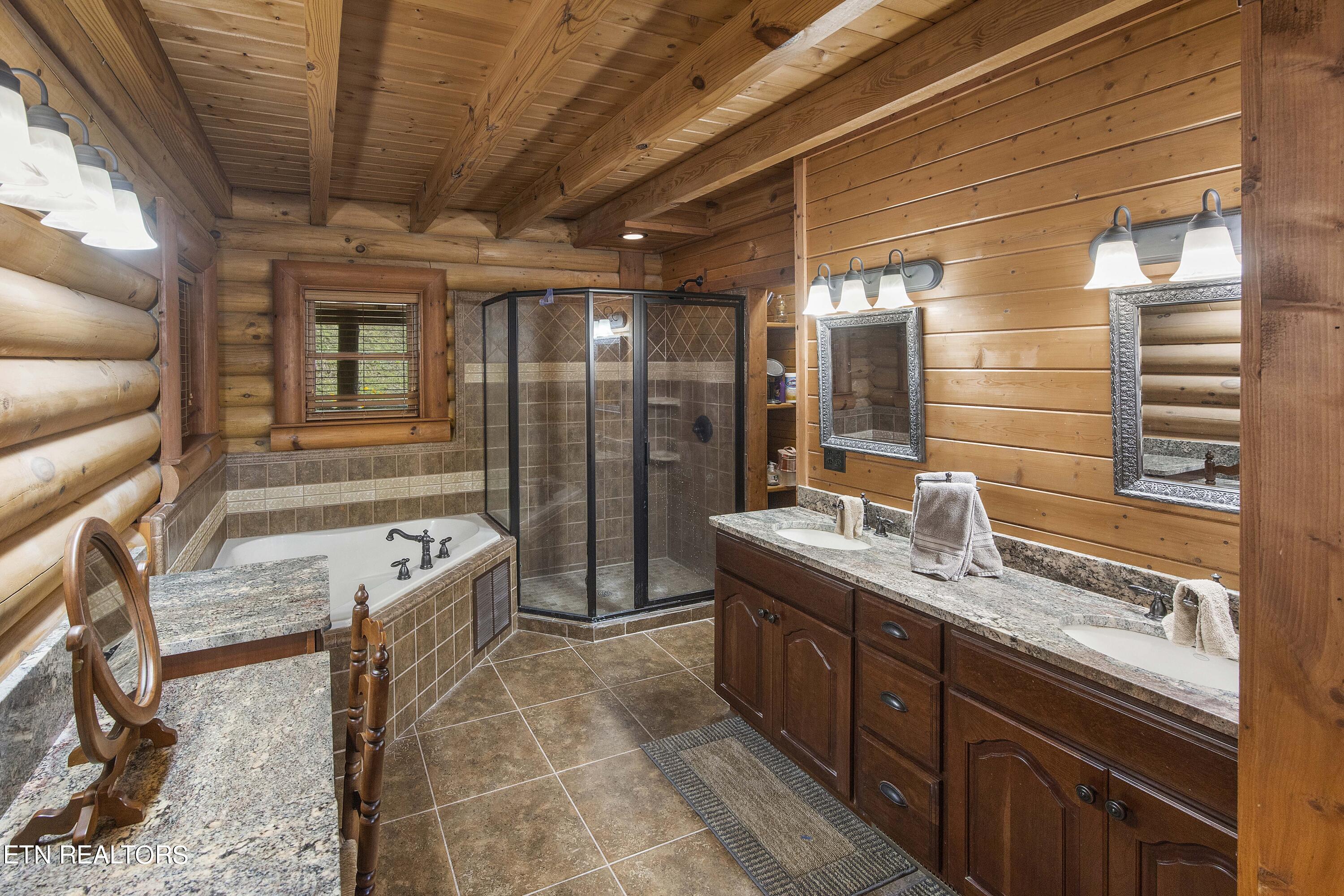 4565 Long Rifle Road Sevierville, TN 37862 - Photo 18 of 51 Main Level Master Bathroom