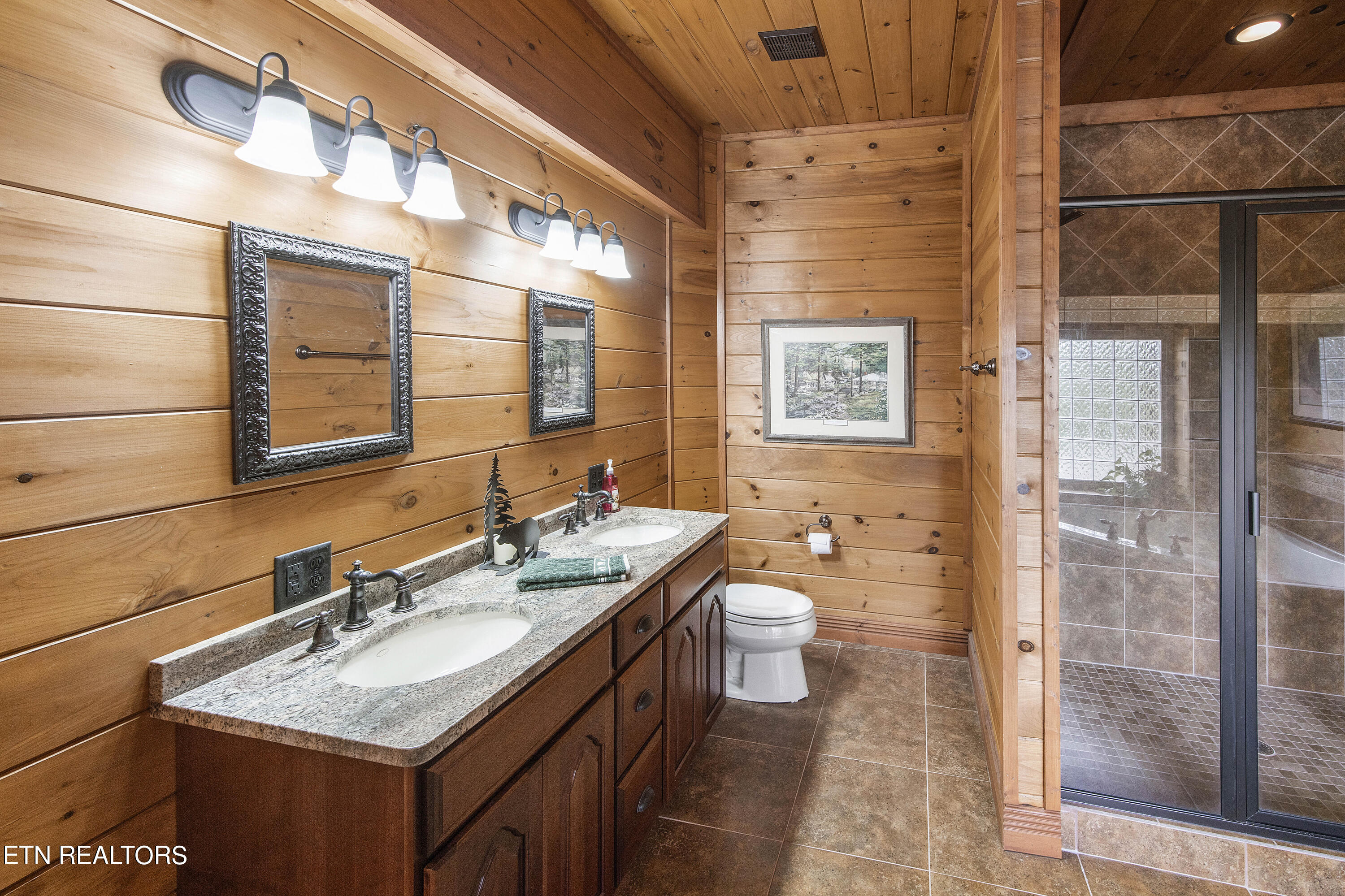 4565 Long Rifle Road Sevierville, TN 37862 - Photo 32 of 51 Double vanity