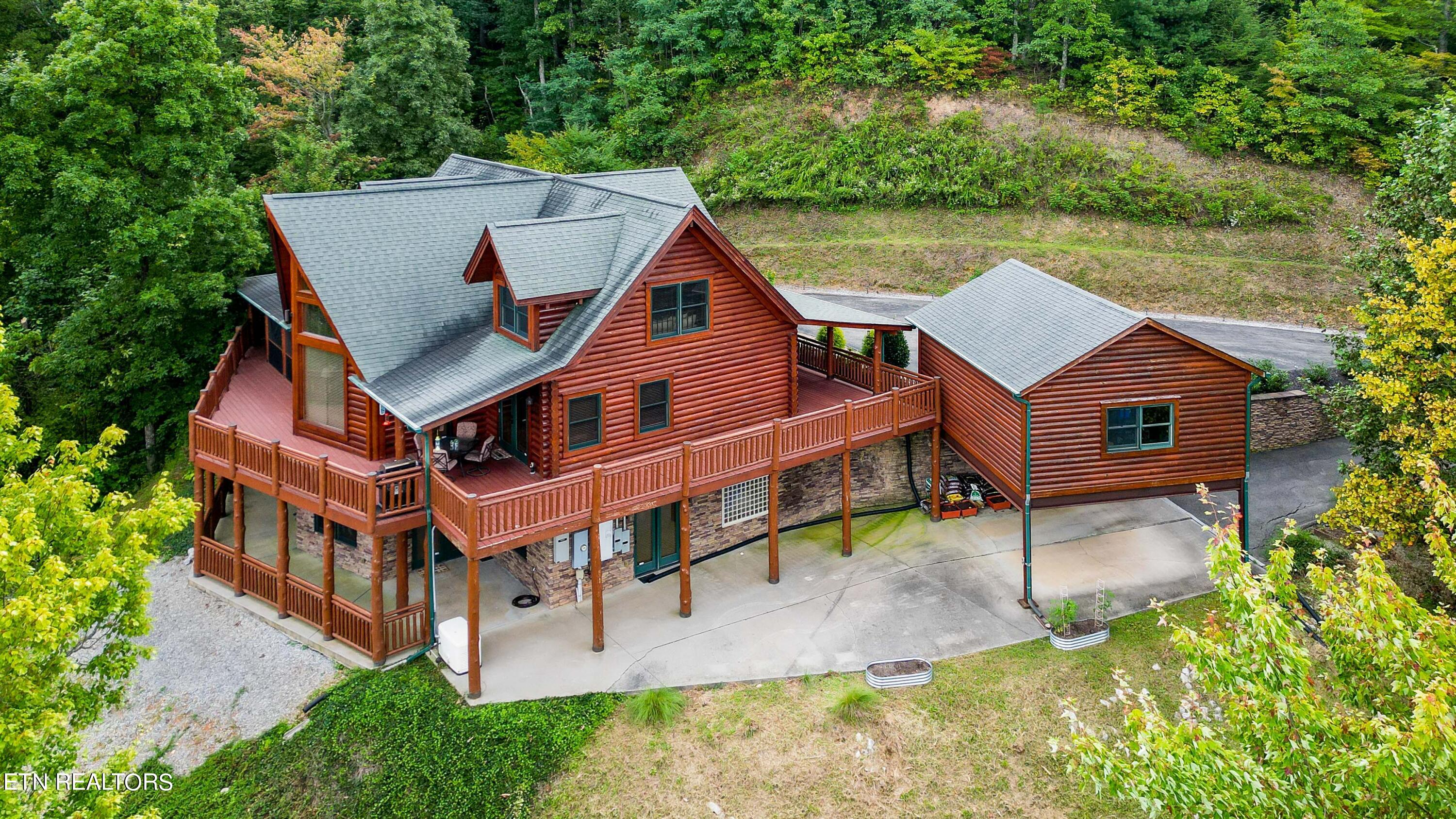 4565 Long Rifle Road Sevierville, TN 37862 - Photo 47 of 51 Side view showing lower driveway