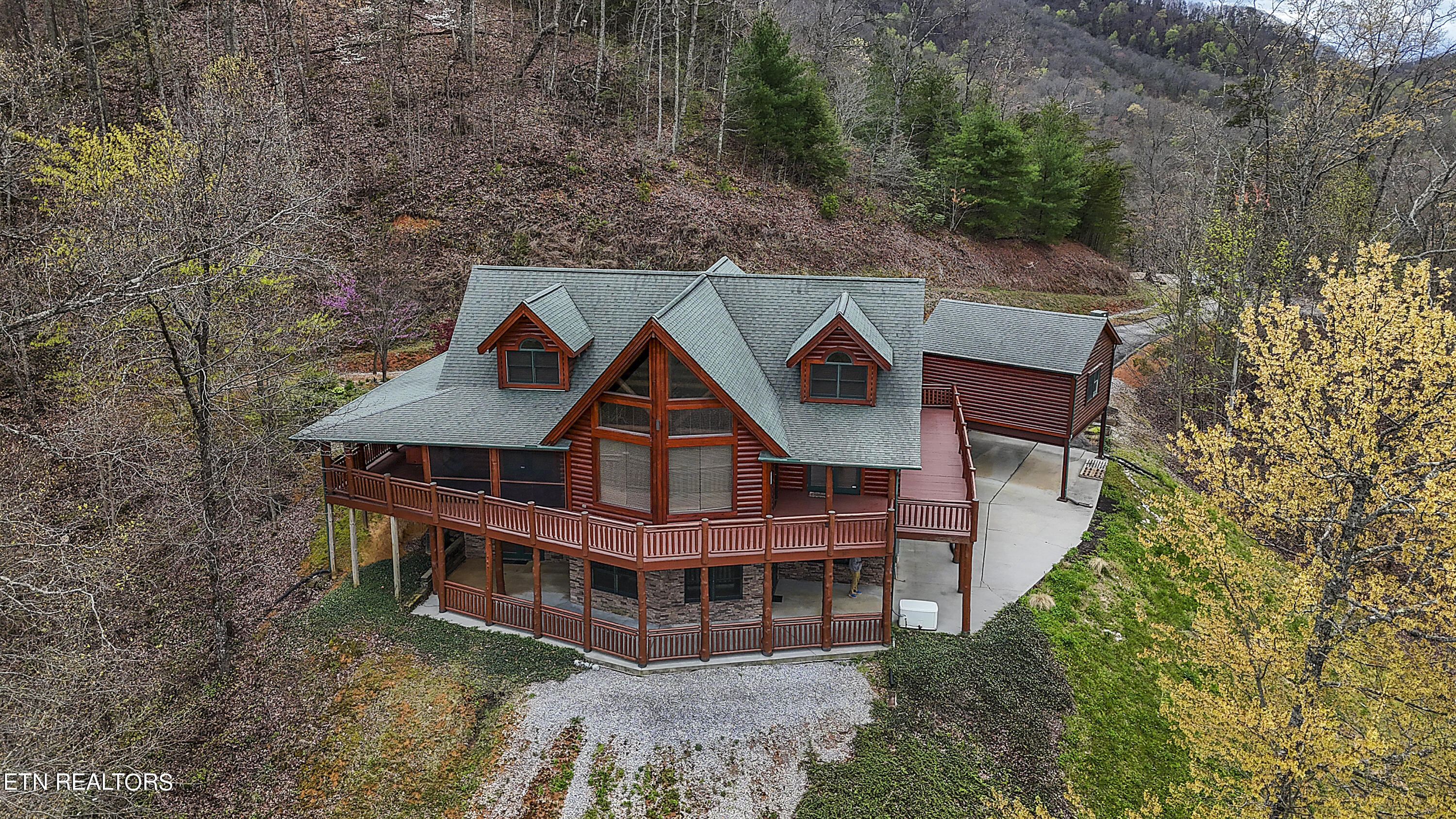 4565 Long Rifle Road Sevierville, TN 37862 - Photo 49 of 51 Back view showing entire Cabin