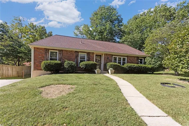 $278,000 | 3416 South Crane Street, Independence, MO 64055
