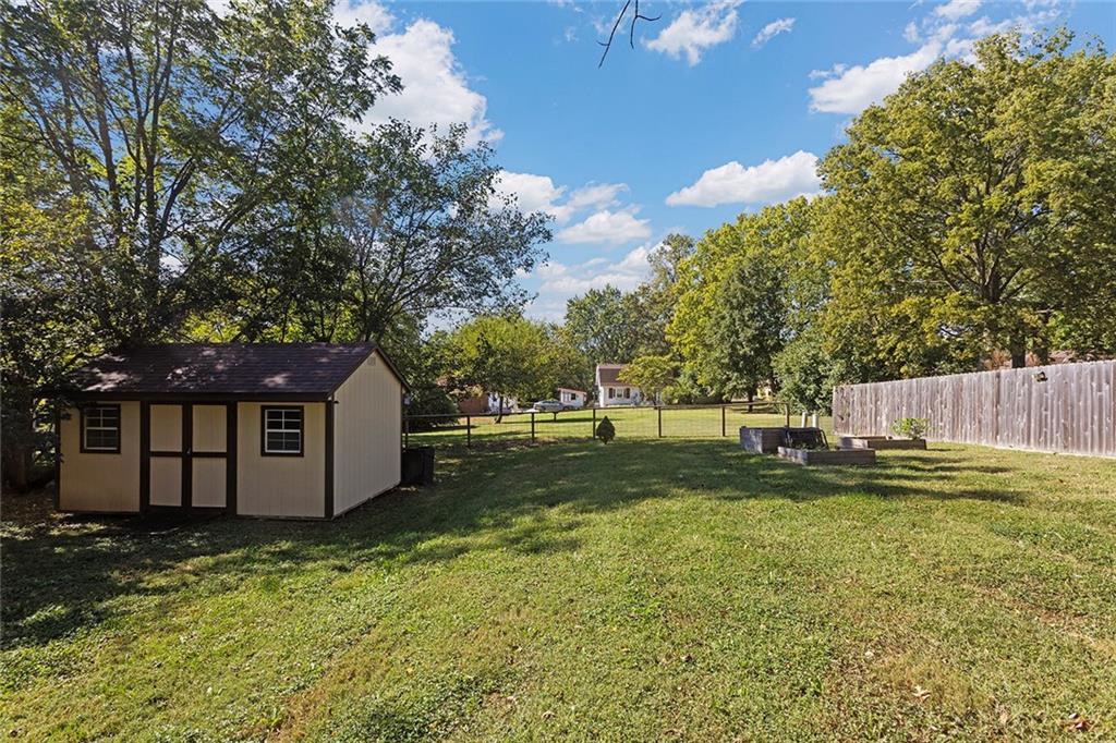 3416 South Crane Street Independence, MO 64055 - Photo 6 of 37