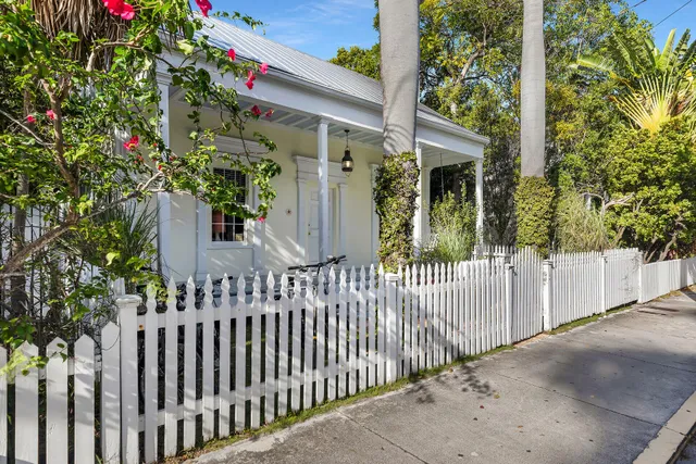 $1,650,000 | 613 Olivia Street, Key West, FL 33040
