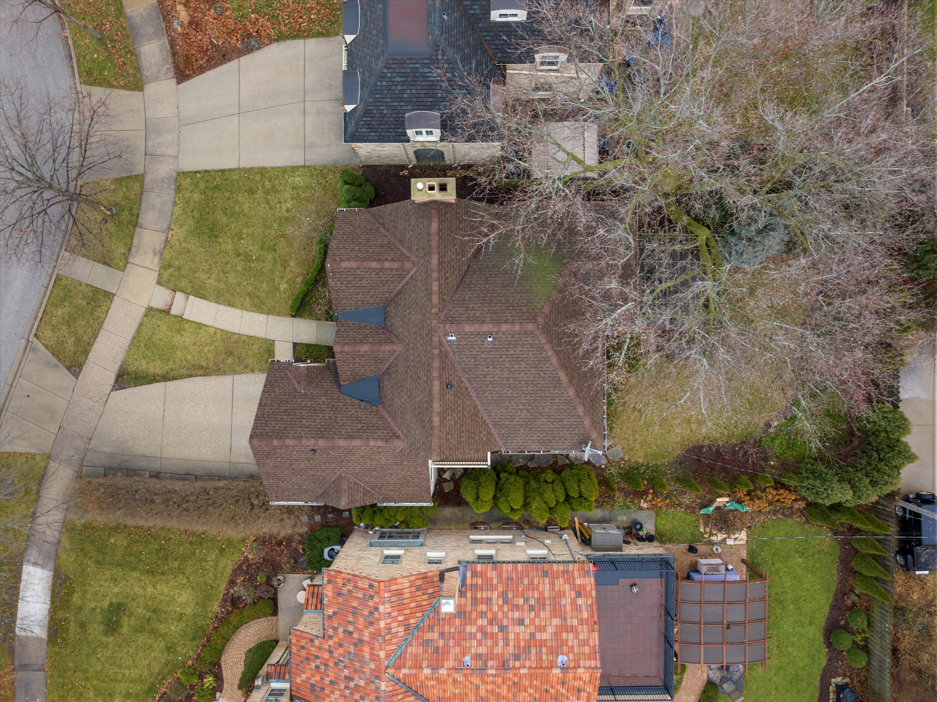 3916 North Ridgefield Circle Shorewood, WI 53211 - Photo 43 of 53 07-DJI_20231202115035_0430_D