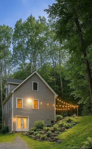 $3,200 | 108 South Kent Road, Kent, CT 06757