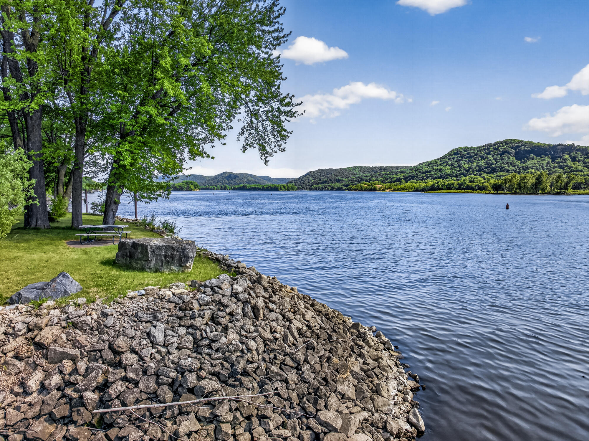 23813 Lake Road Trempealeau, WI 54661 - Photo 4 of 29 DJI_20260603161129_0021_D