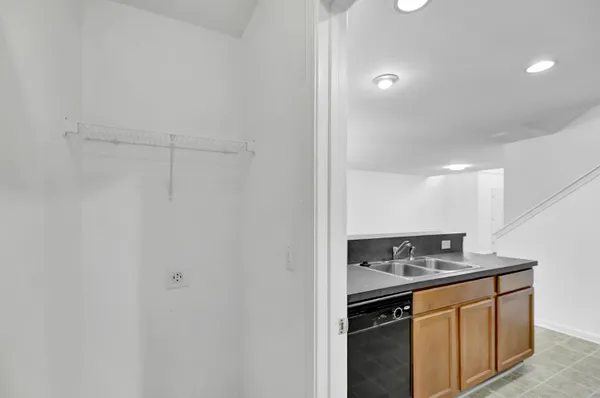 $2,265 | 9176 Maple Grove Drive, Summerville, SC 29485