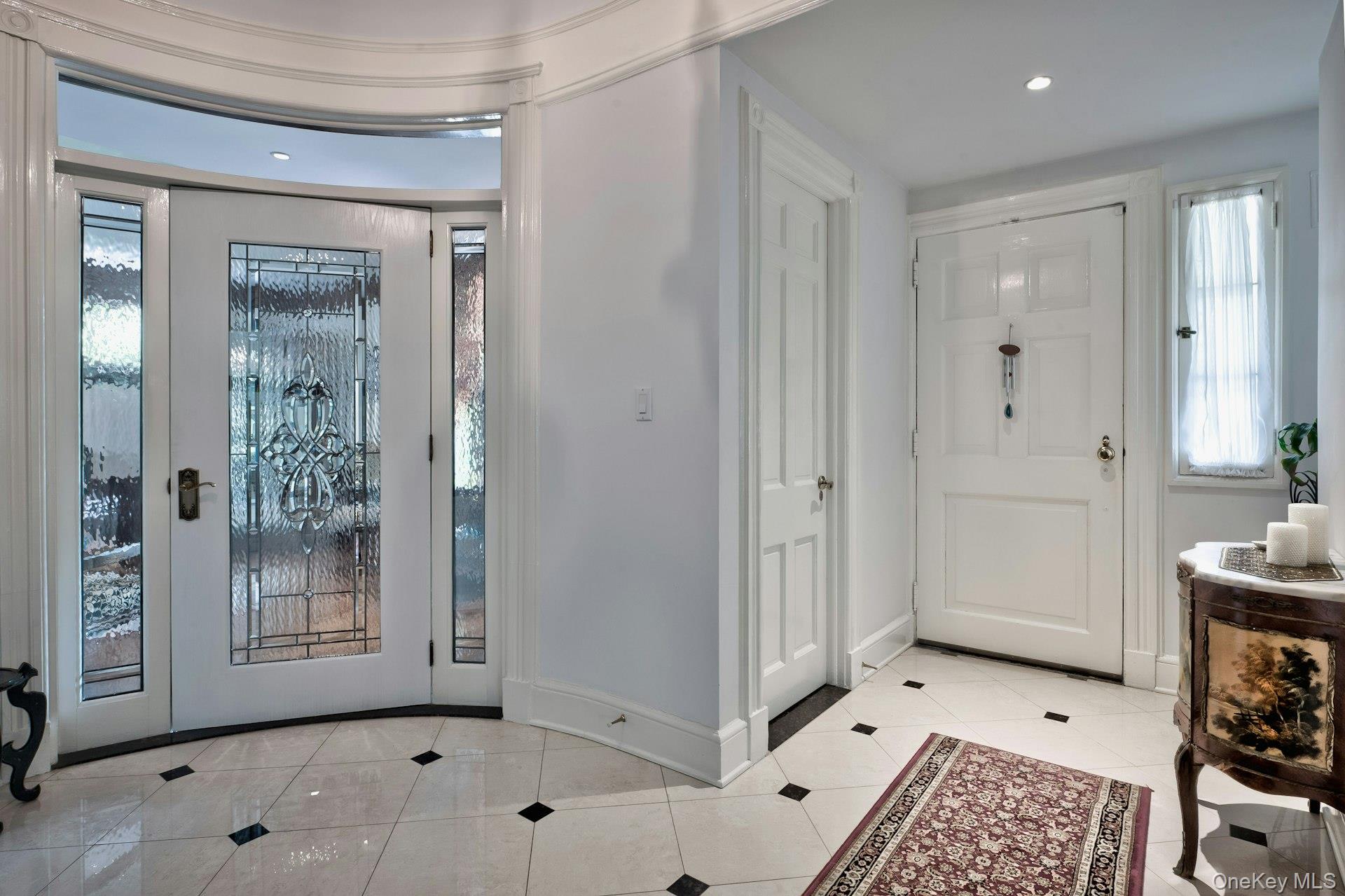 89 Duck Pond Road Glen Cove, NY 11542 - Photo 10 of 48 a view of room with windows