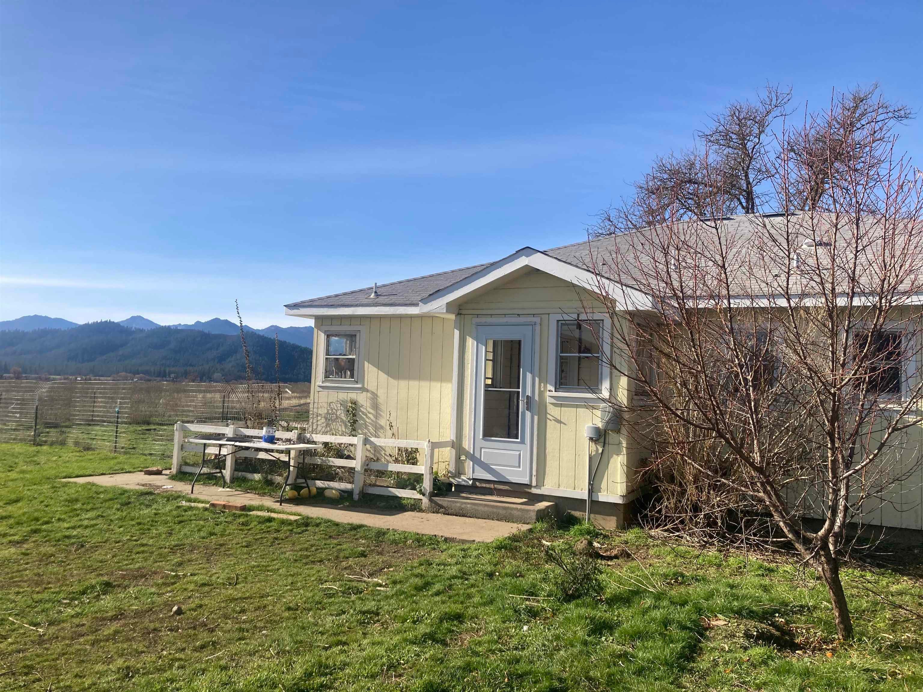 4932 Scott River Road Fort Jones, CA 96032 - Photo 3 of 7 Gallery Image 3
