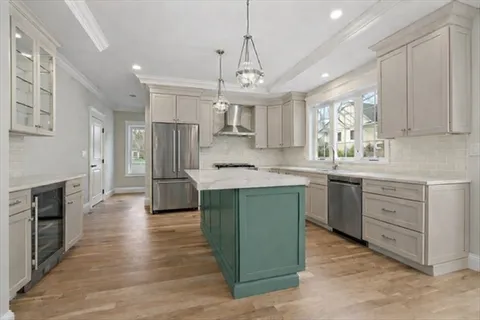 $2,699,000 | 2 Priscilla Lane, Winchester, MA 01890