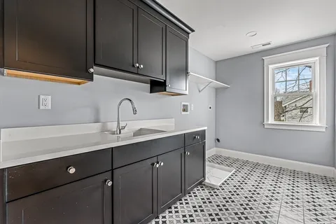 $2,699,000 | 2 Priscilla Lane, Winchester, MA 01890