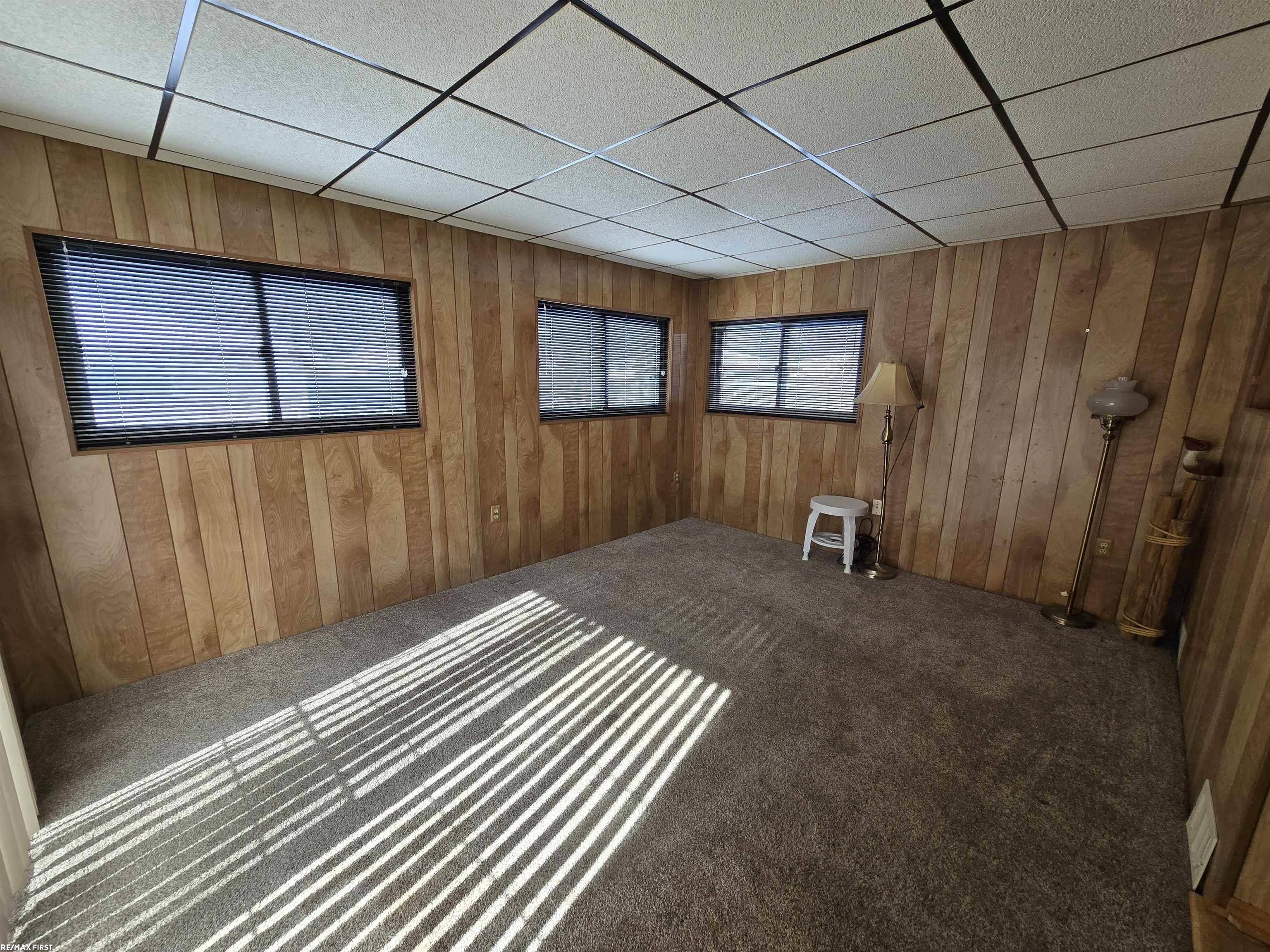 29429 Schoenherr Road Warren, MI 48088 - Photo 10 of 17 50167272-11d4da7a-0840-4c09-b8d8-896e4c5b61f7.JPG