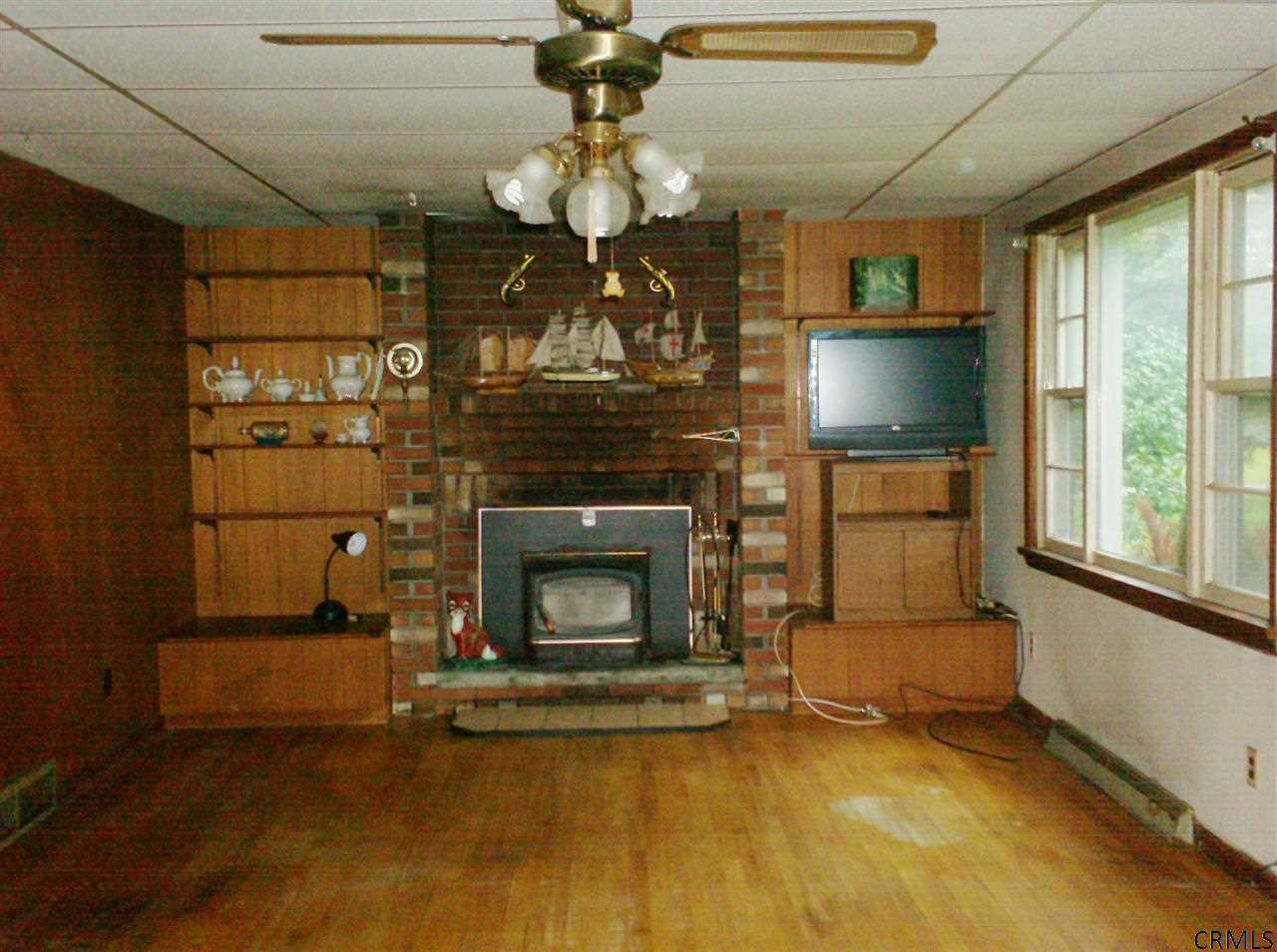 342 Barker Road Gloversville, NY 12078 - Photo 4 of 12 Photo 4