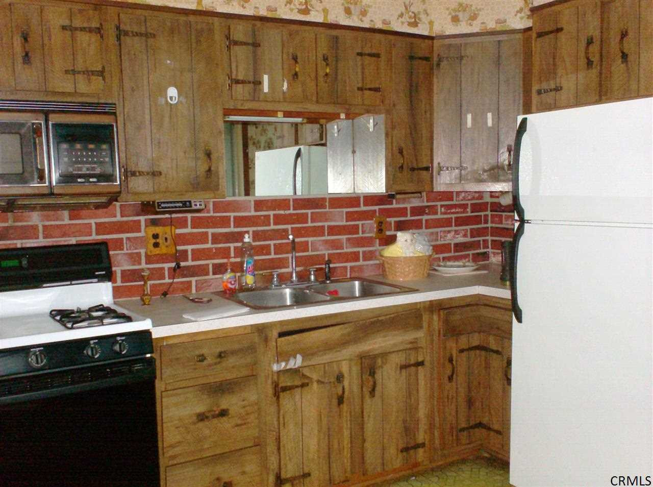 342 Barker Road Gloversville, NY 12078 - Photo 8 of 12 Photo 8