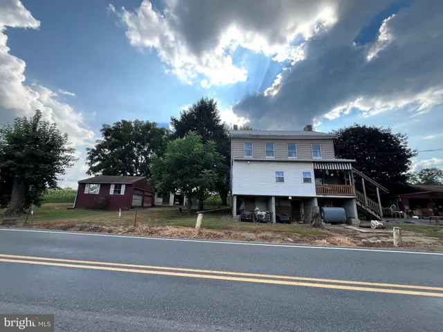 $179,900 | 1703 Industrial Park Road, Mifflintown, PA 17059