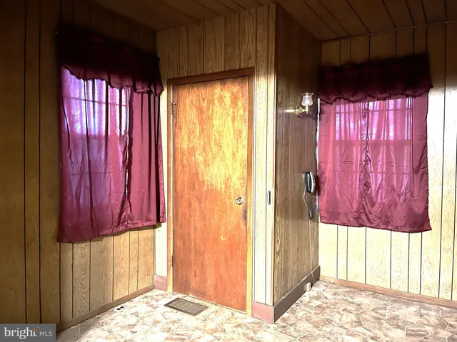 $179,900 | 1703 Industrial Park Road, Mifflintown, PA 17059