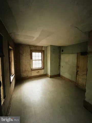 $179,900 | 1703 Industrial Park Road, Mifflintown, PA 17059