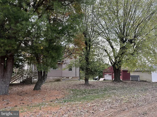 $179,900 | 1703 Industrial Park Road, Mifflintown, PA 17059